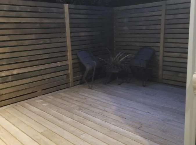 Sleepout Hideaway *